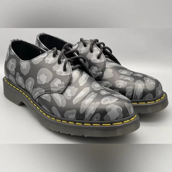 Dr. Martens Black and Gray Skull Pattern Shoes Doc Dr. Martens 27686 Skull Leopard Print Oxfords Black  main image 4
